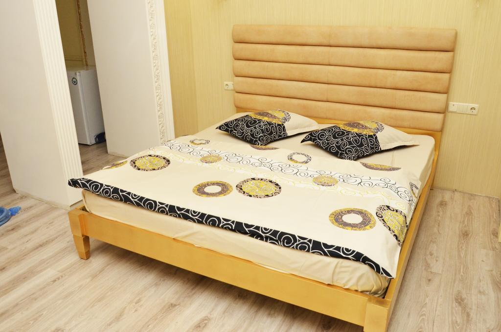 أوديسا Hotel Menshikov المظهر الخارجي الصورة