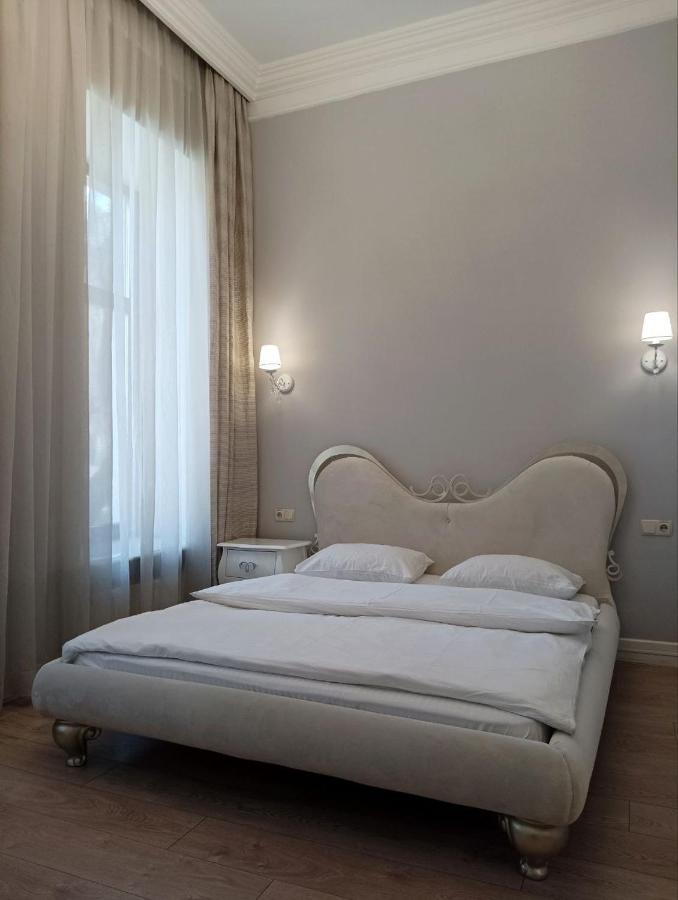 أوديسا Hotel Menshikov المظهر الخارجي الصورة