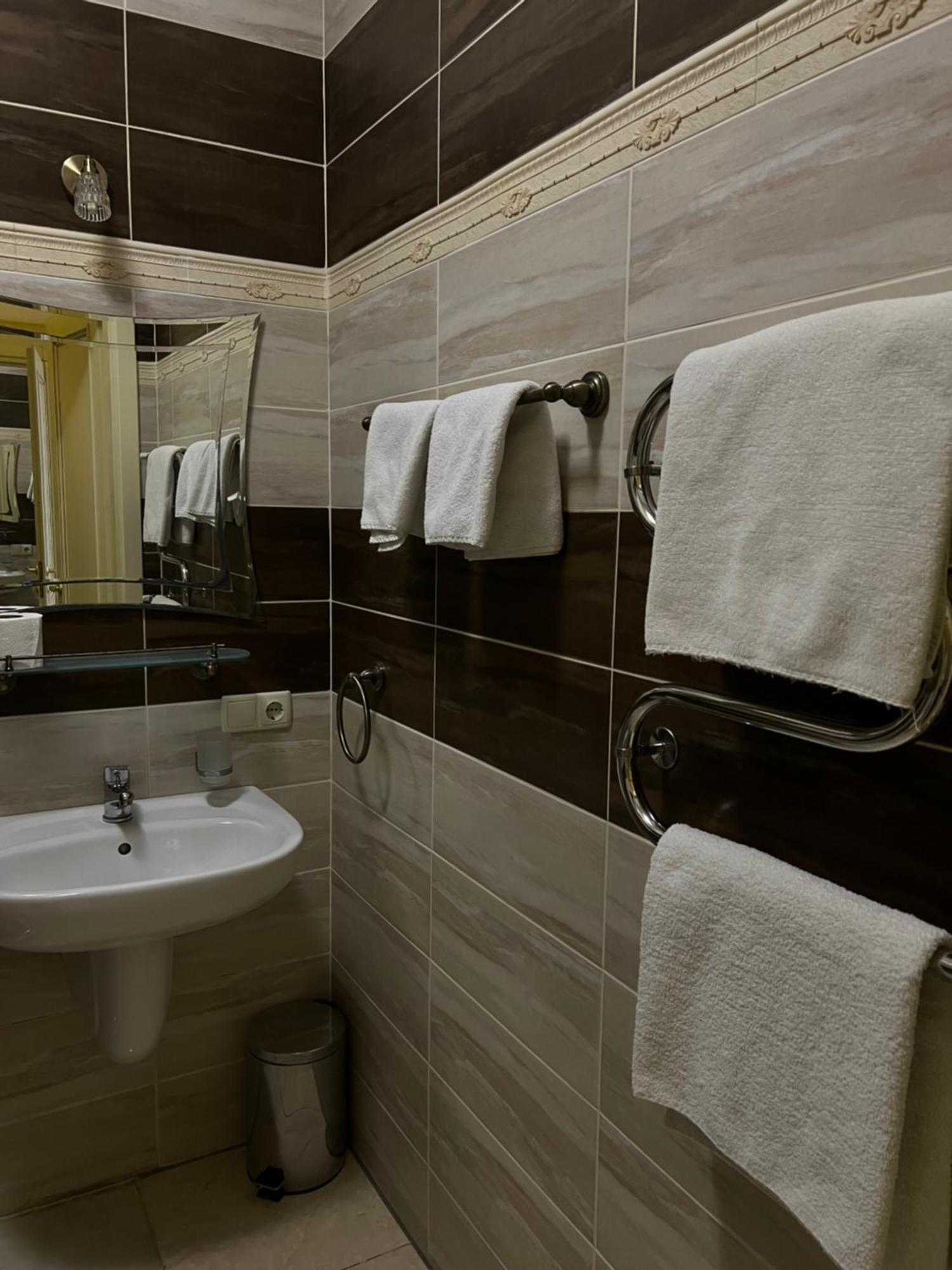 أوديسا Hotel Menshikov المظهر الخارجي الصورة