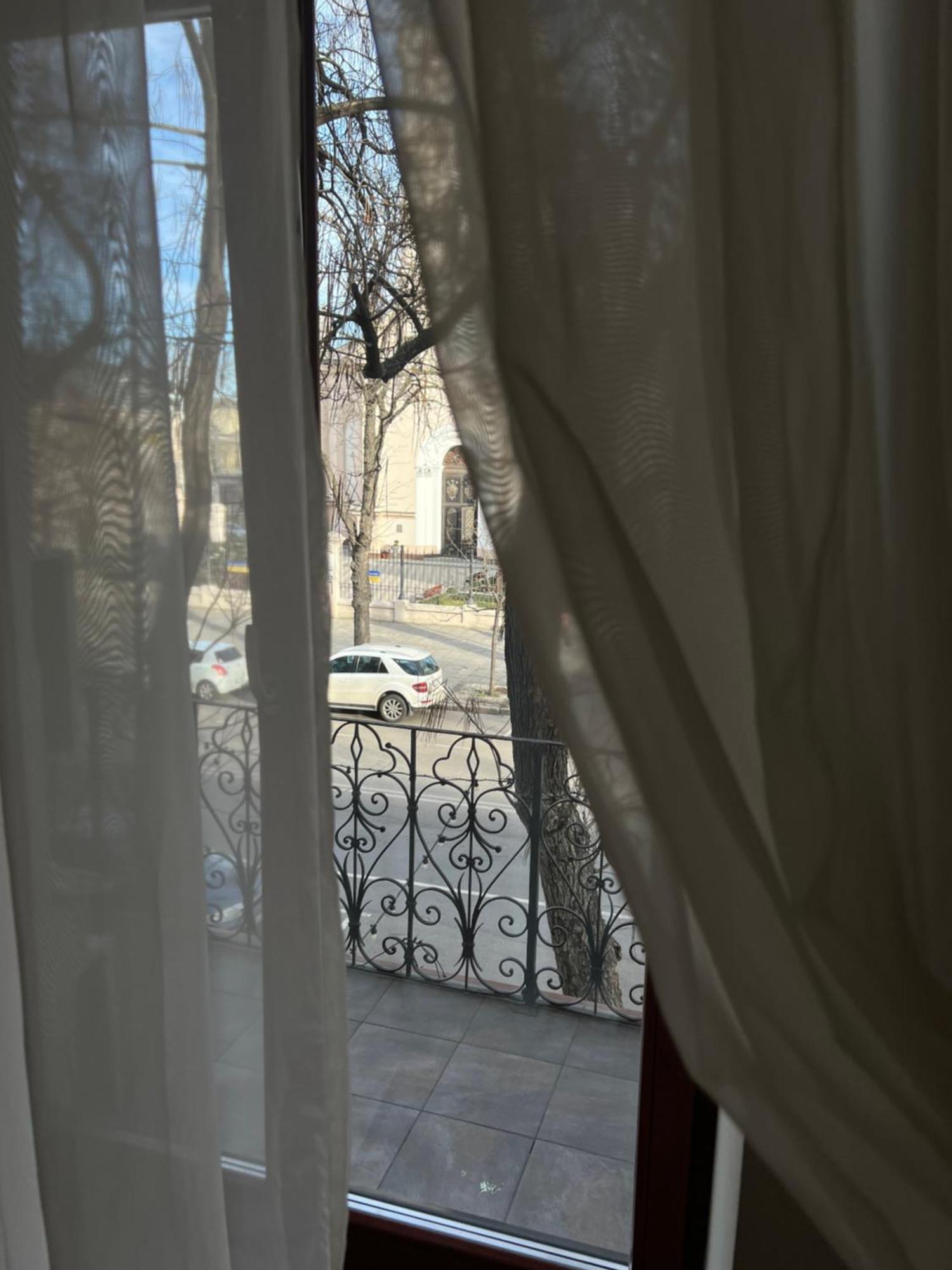 أوديسا Hotel Menshikov المظهر الخارجي الصورة