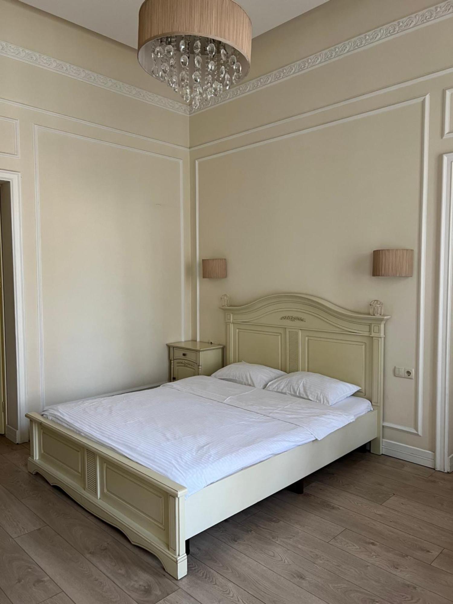 أوديسا Hotel Menshikov المظهر الخارجي الصورة