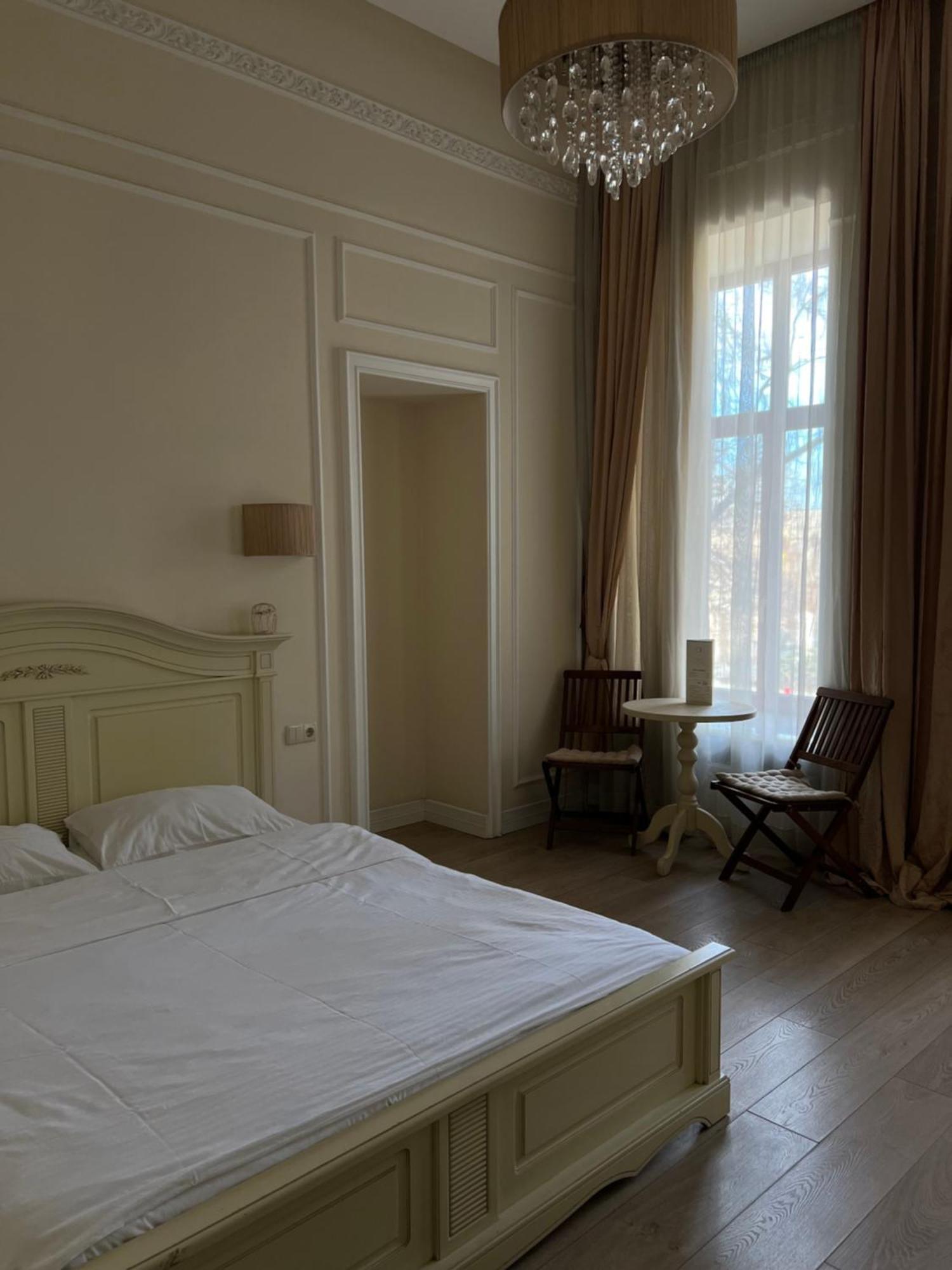أوديسا Hotel Menshikov المظهر الخارجي الصورة