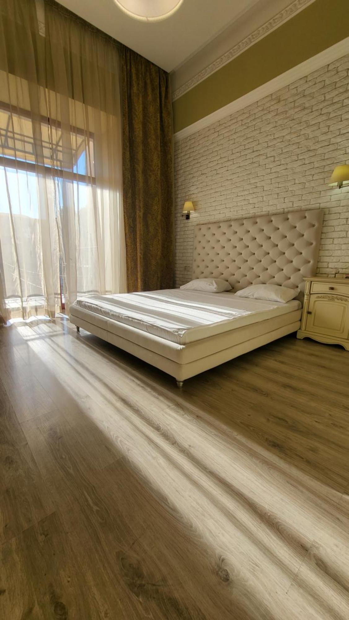 أوديسا Hotel Menshikov المظهر الخارجي الصورة